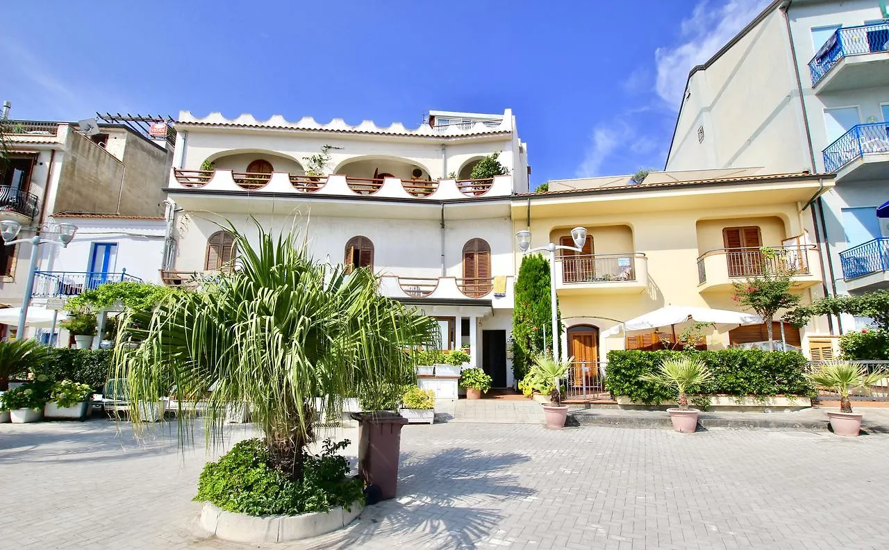 Le Case Del Borgo - Perla Capo dʼOrlando 0*,